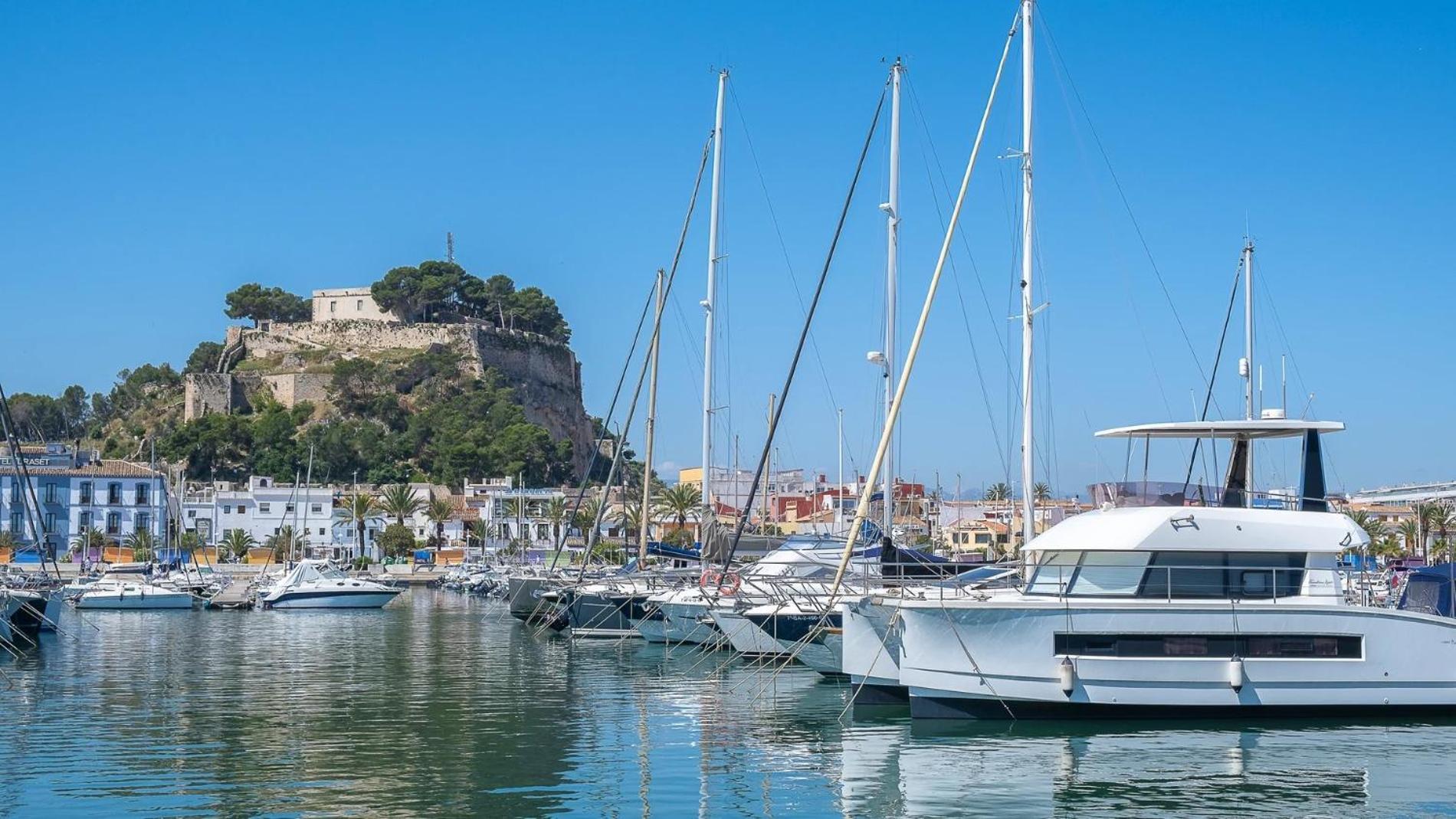 Elegante Apartamento Frente Al Puerto De デニア エクステリア 写真